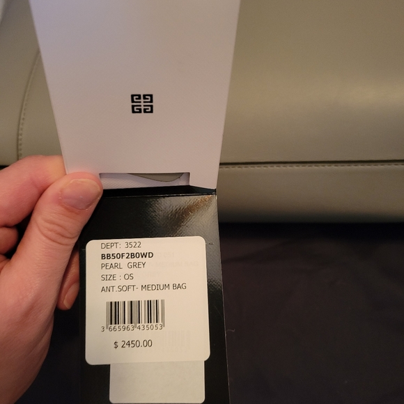 Givenchy medium soft antigona nwt - Picture 2 of 14